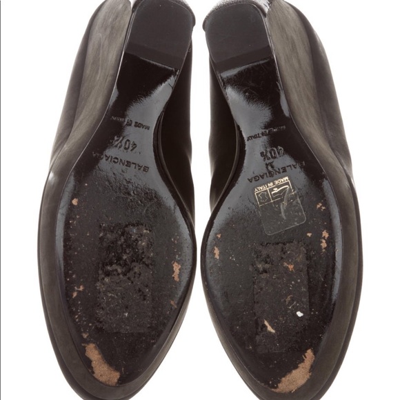 Balenciaga Nubuck Ankle Wedge Platform Booties🤩 - Picture 5 of 8